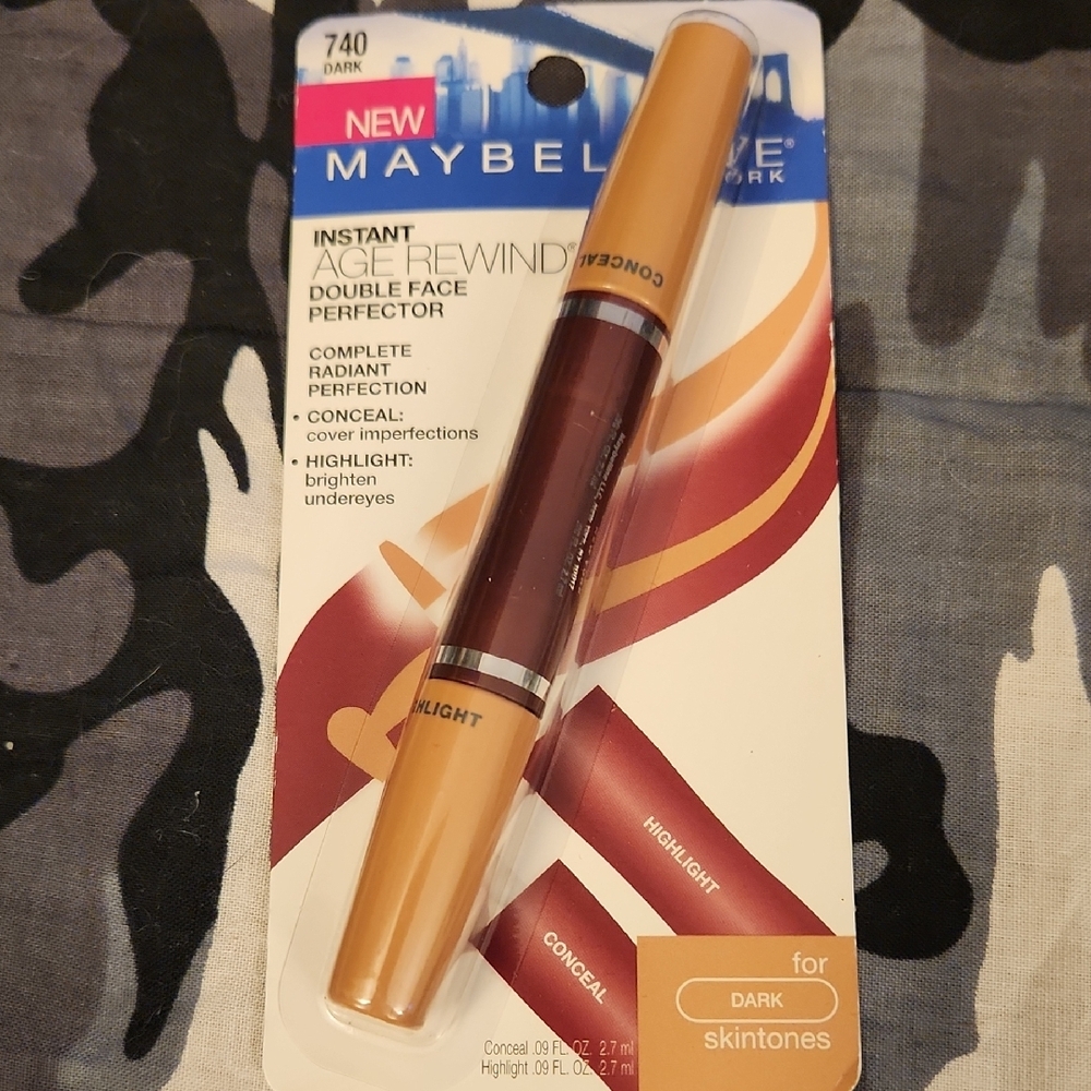 Maybelline Instant Age Rewind Double Face Perfector Dark - Picture 2 of 5